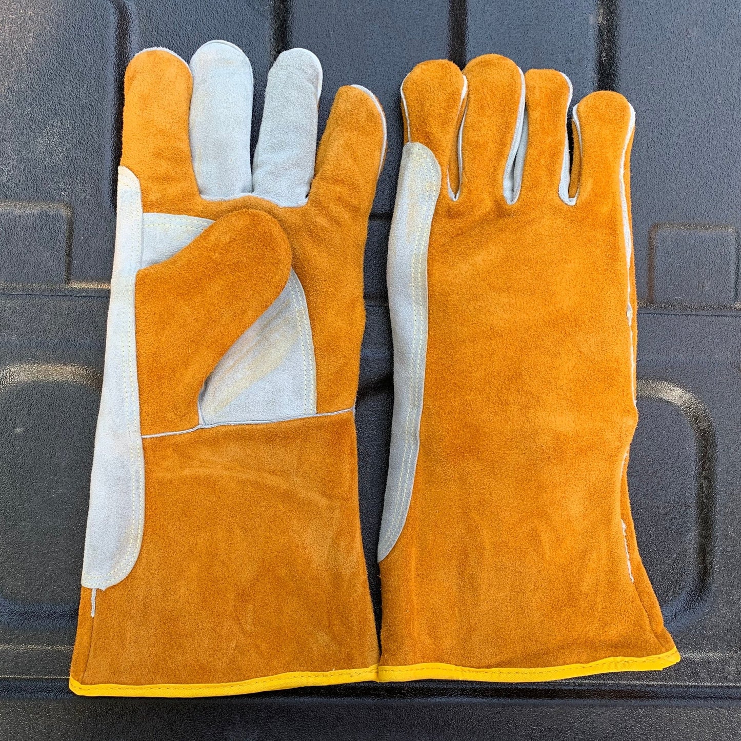 Thickened Anti - Bite Gloves - Sensory Haven